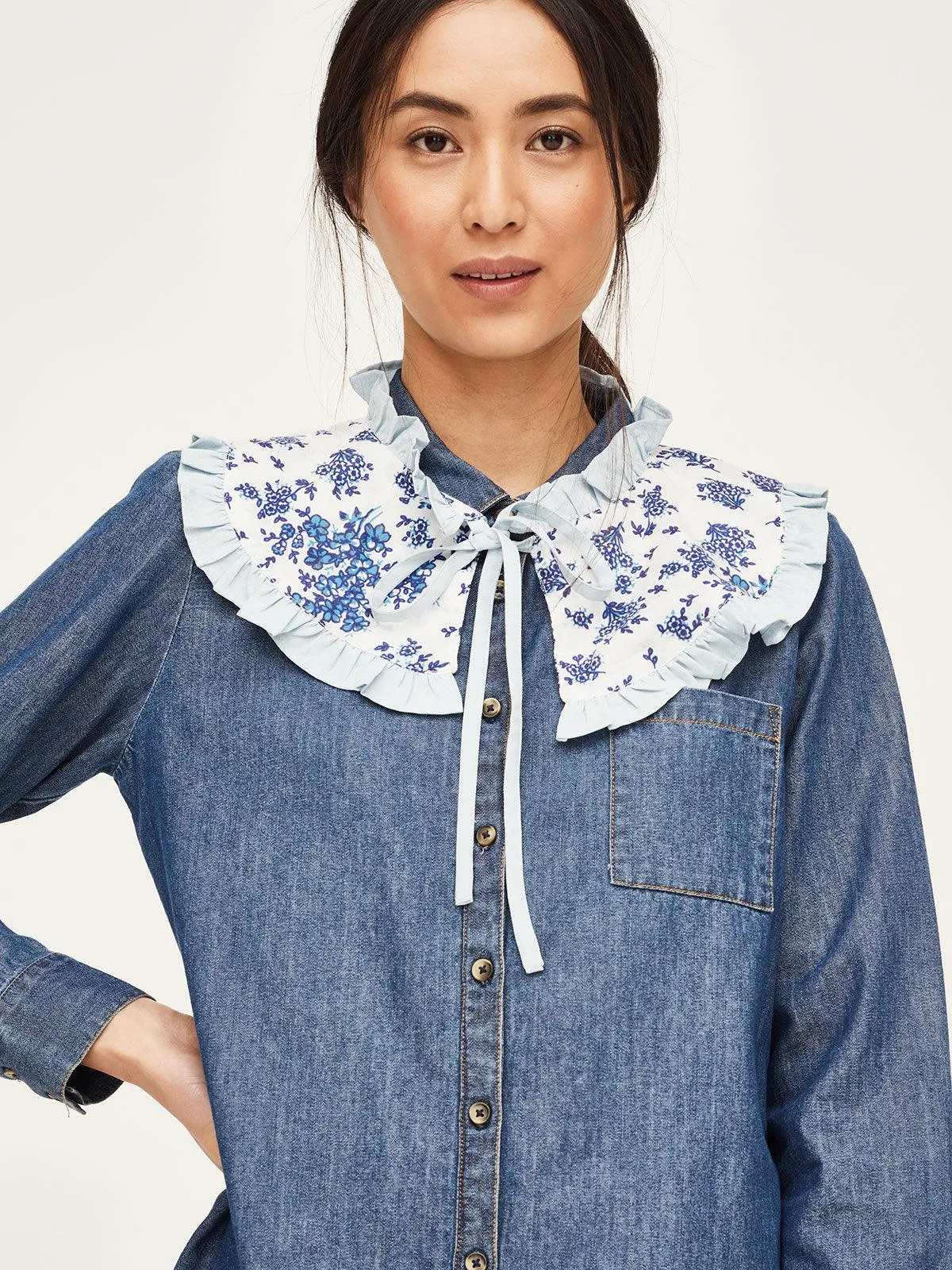 Aliis Rounded Tie Front Collar - Floral Blue