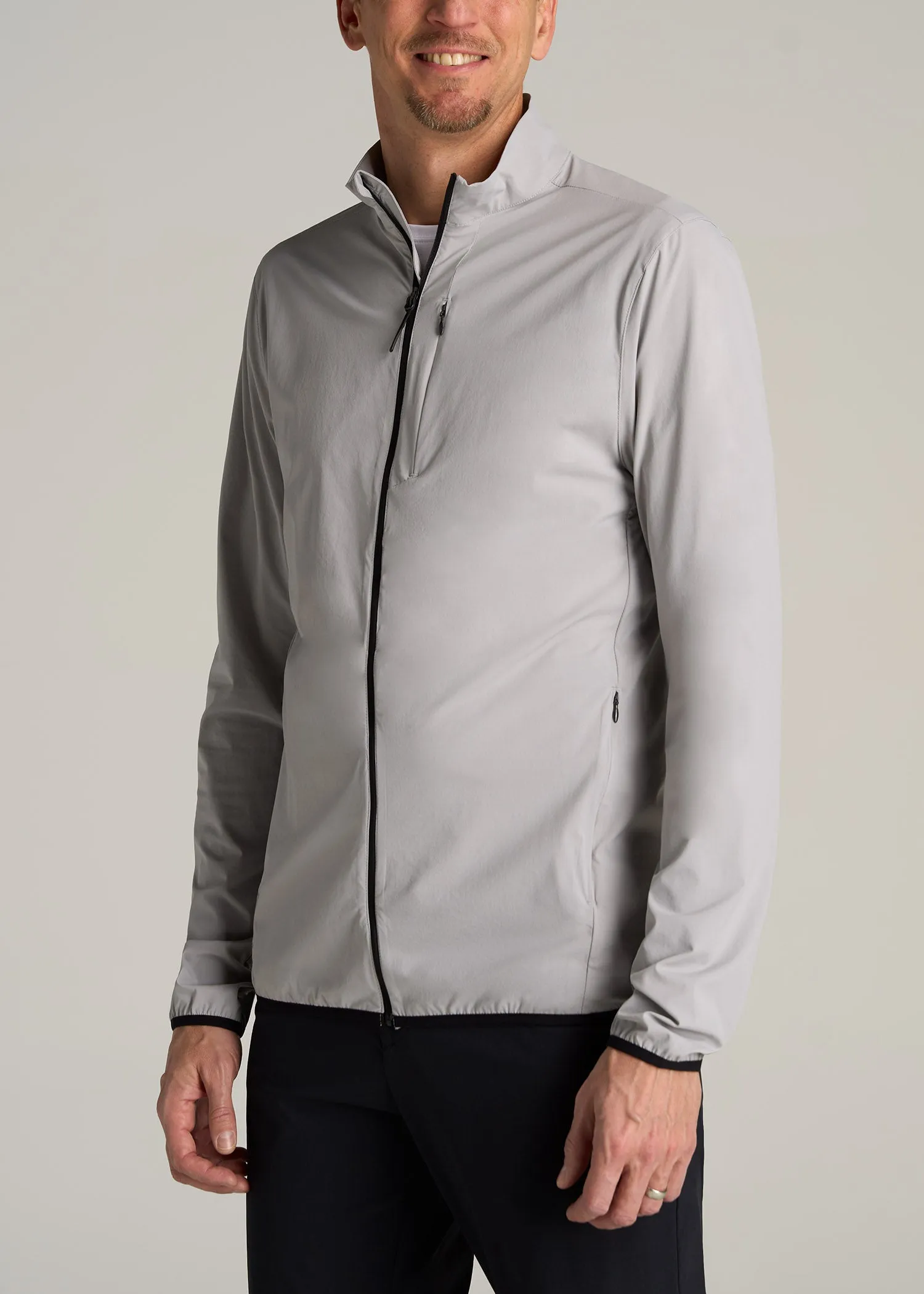 Tall Men's Softshell Jacket for Outdoor Training in Light Grey