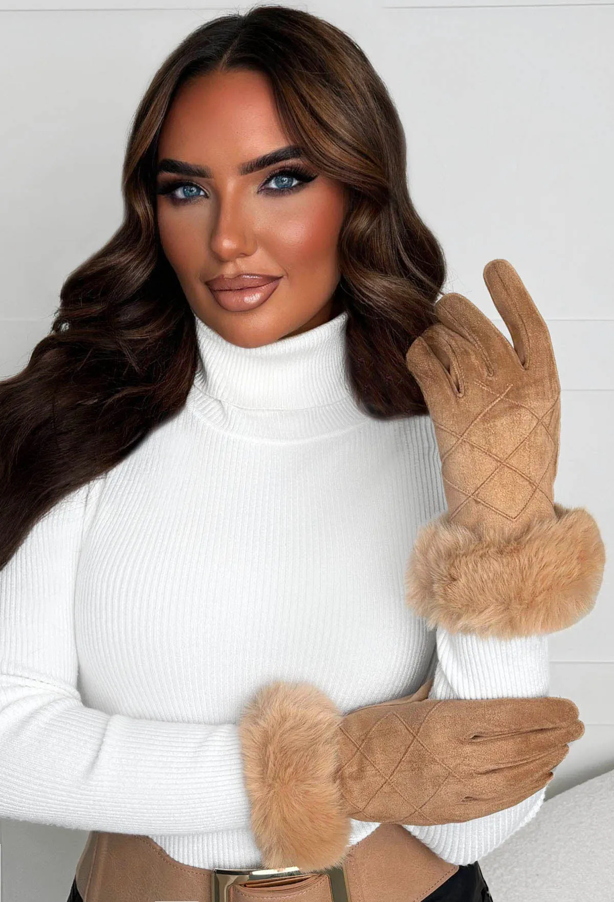 Valeria Tan Faux Fur Trim Gloves