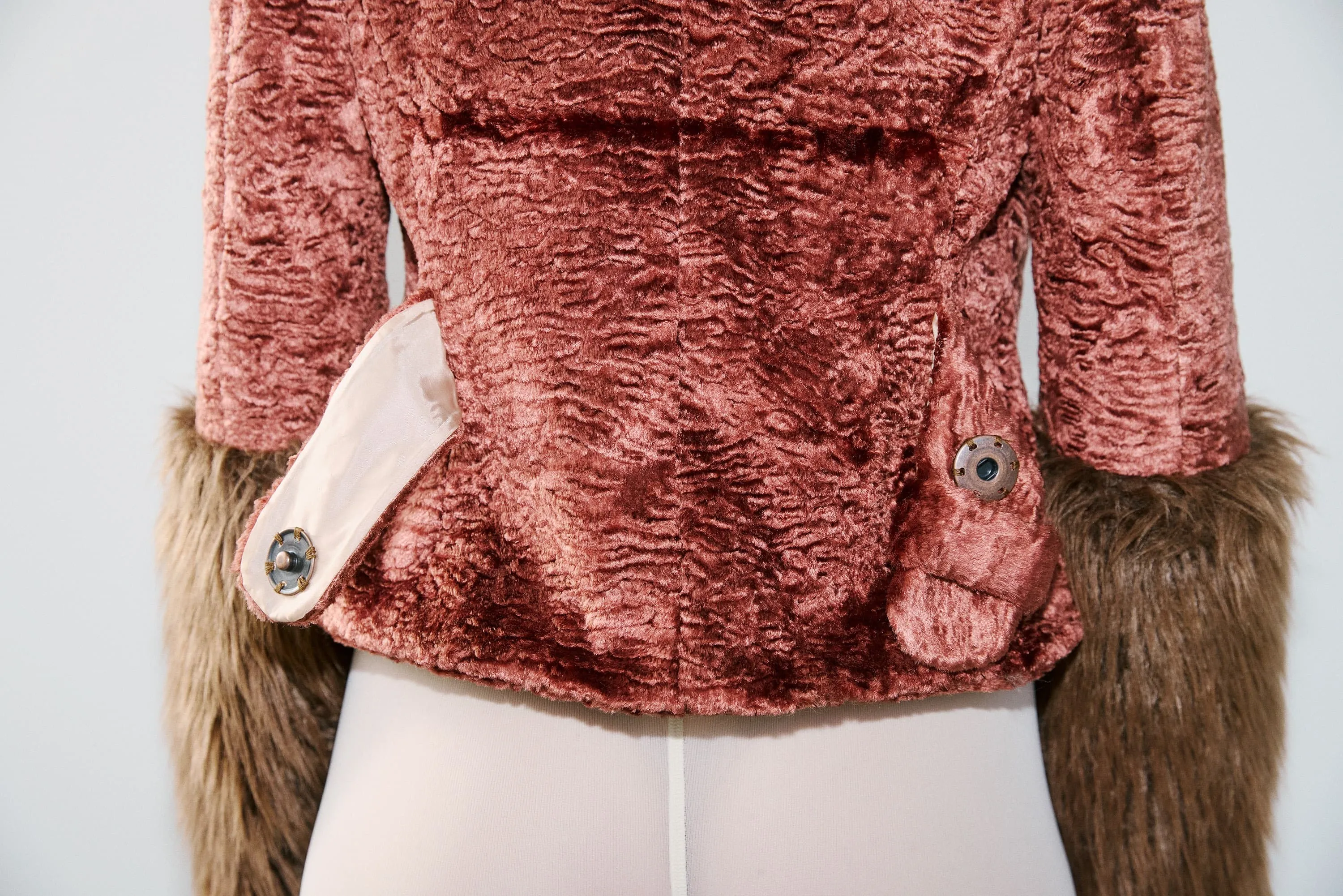 Victorina jacket – fresh fig & rose gold