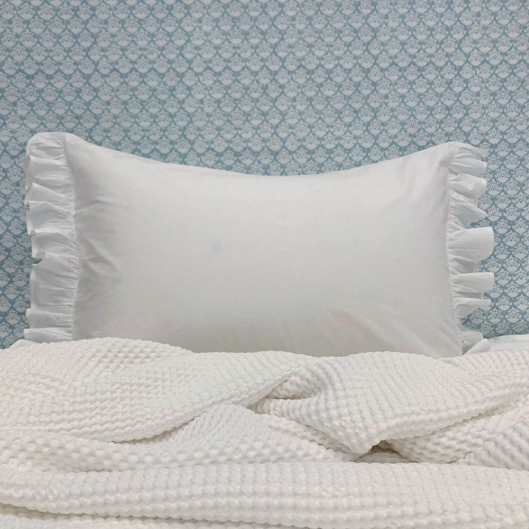 White cotton Florence ruffle pillowcase set